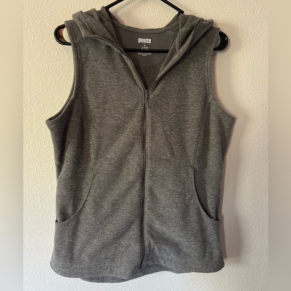 Duluth Trading Co Gray Zip Hooded Vest